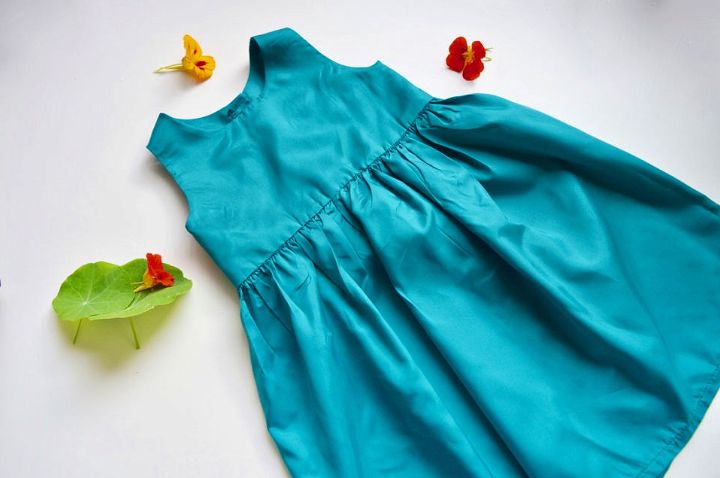 Simple Girls Dress Sewing Pattern