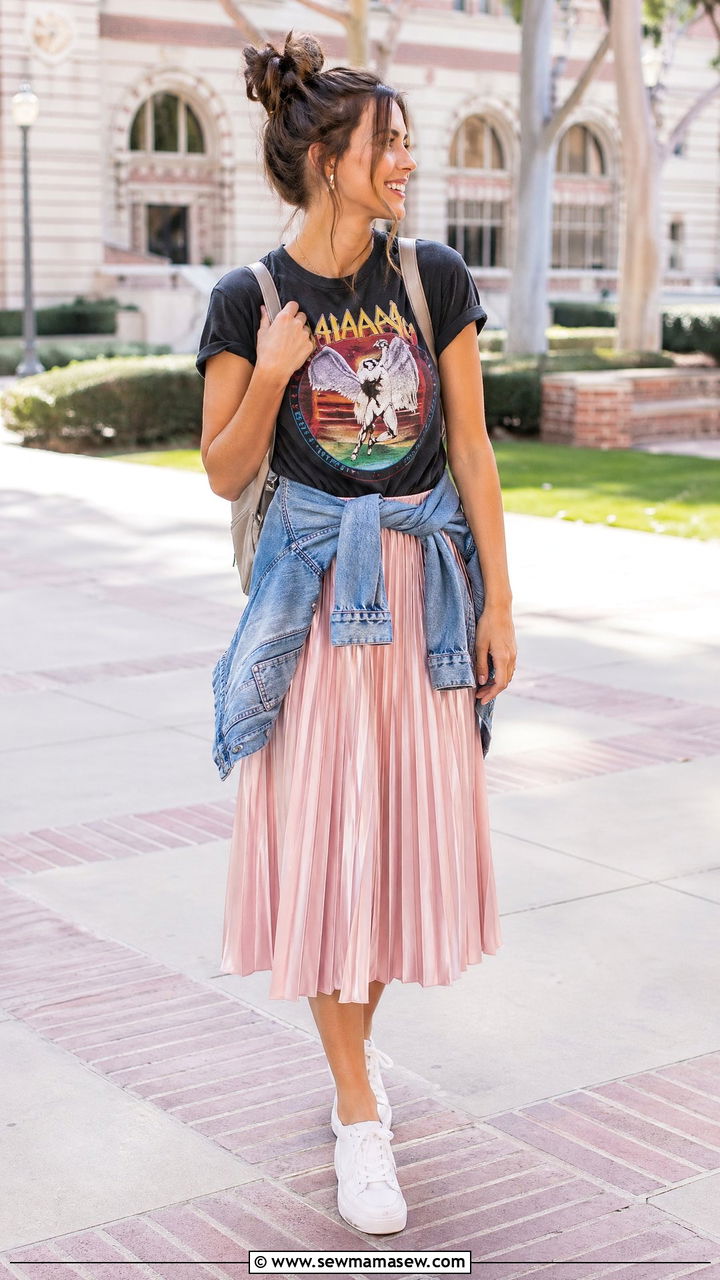 Pleated midi skirt and graphic tee outfit - 35 Spring outfits for young women