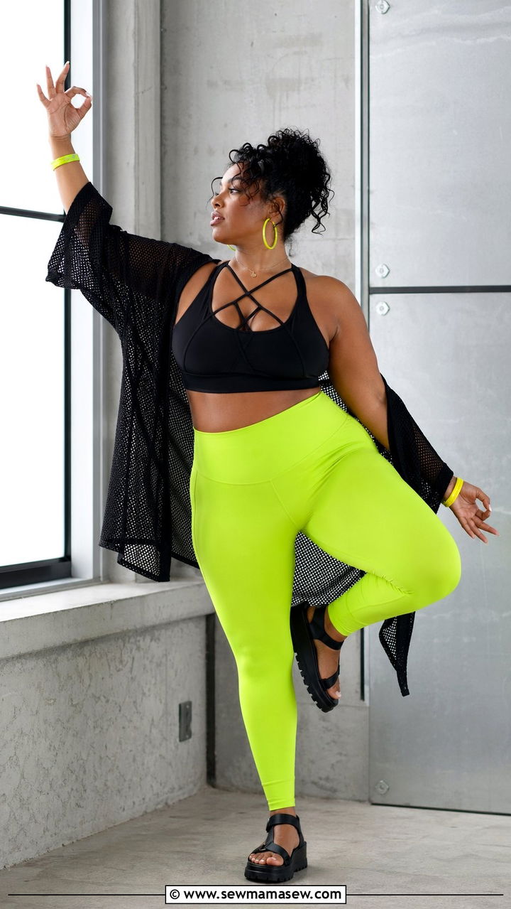 Plus Size Neon Yoga Outfit - 35 Plus size yoga outfit ideas