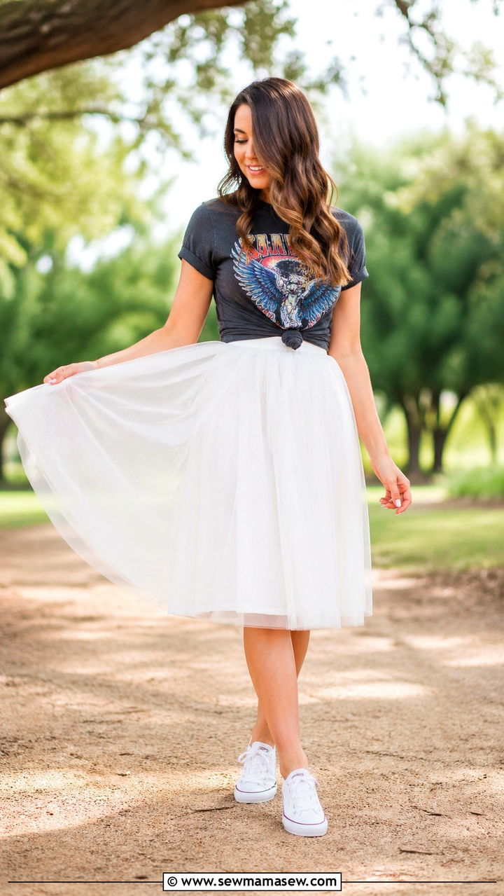 White Tulle Skirt With Graphic Tee Birthday Smash Outfit - 30 Smash the cake outfit ideas