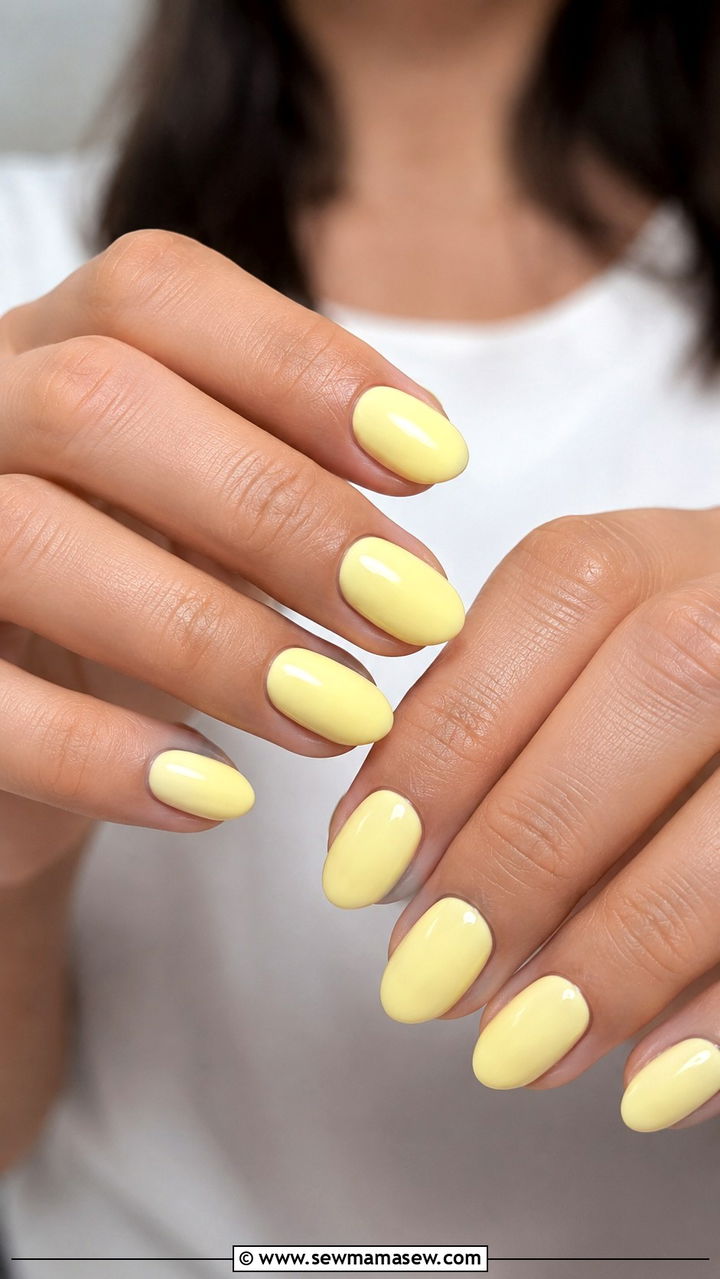 Butter Yellow Gel Nails - 50 gel polish