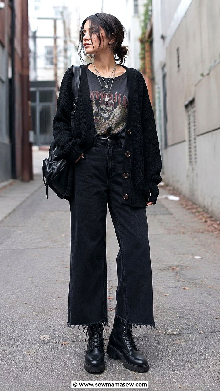Cardigan With Wide Leg Jeans and Combat Boots - 25 Wide leg jeans outfit ideas with a cardigan
