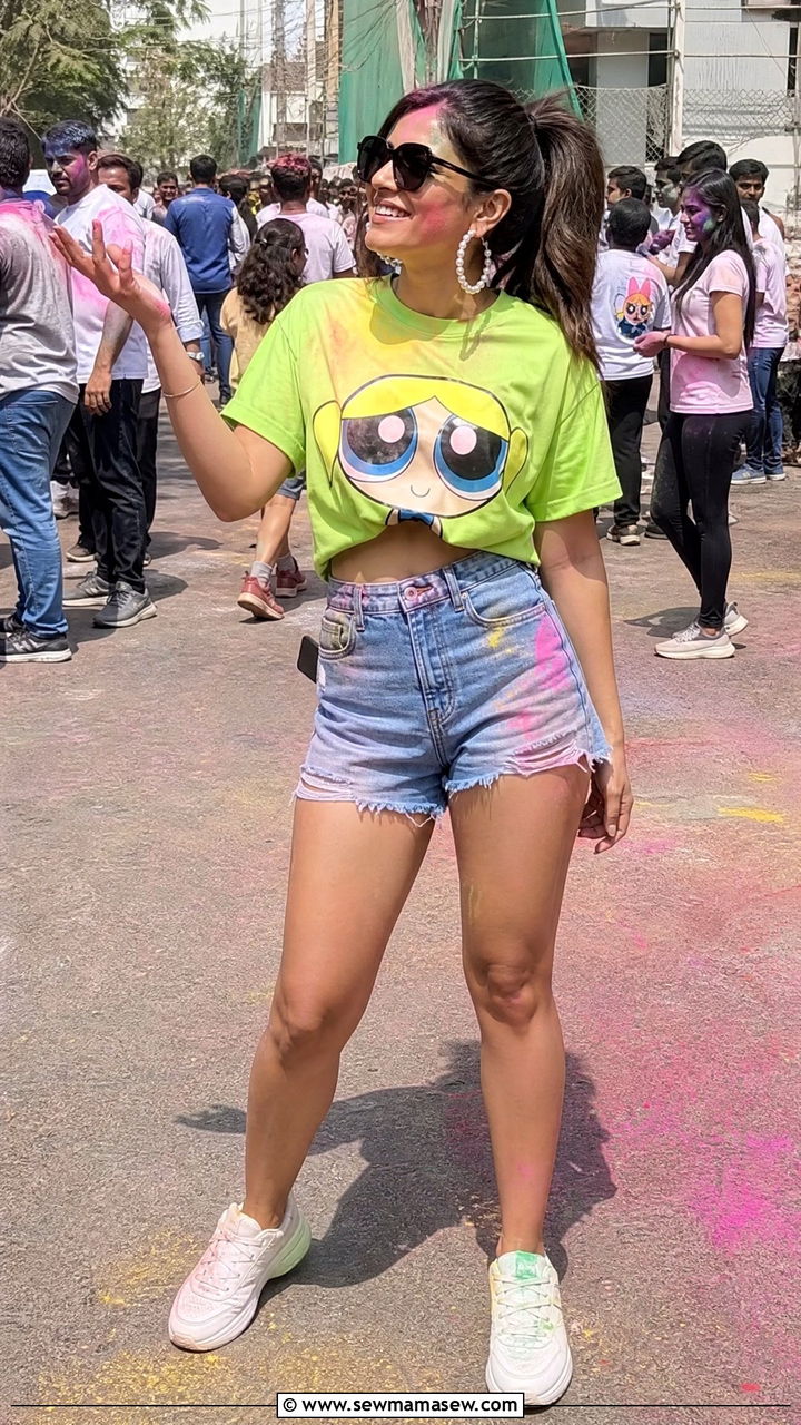 Colorful Graphic T Shirt With Denim Shorts Holi Outfit - 25 Holi outfit ideas
