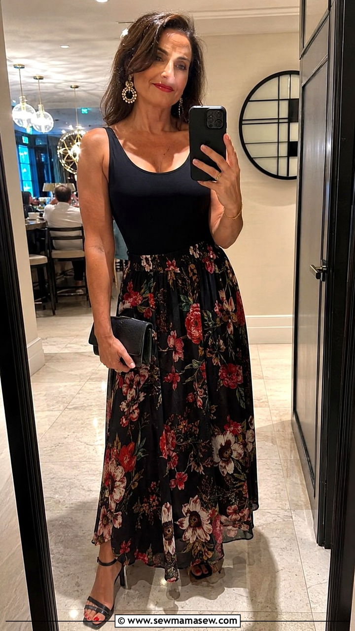 Floral Maxi Skirt Outfit With Black Bodysuit - 30 maxi skirt outfits for women over 40