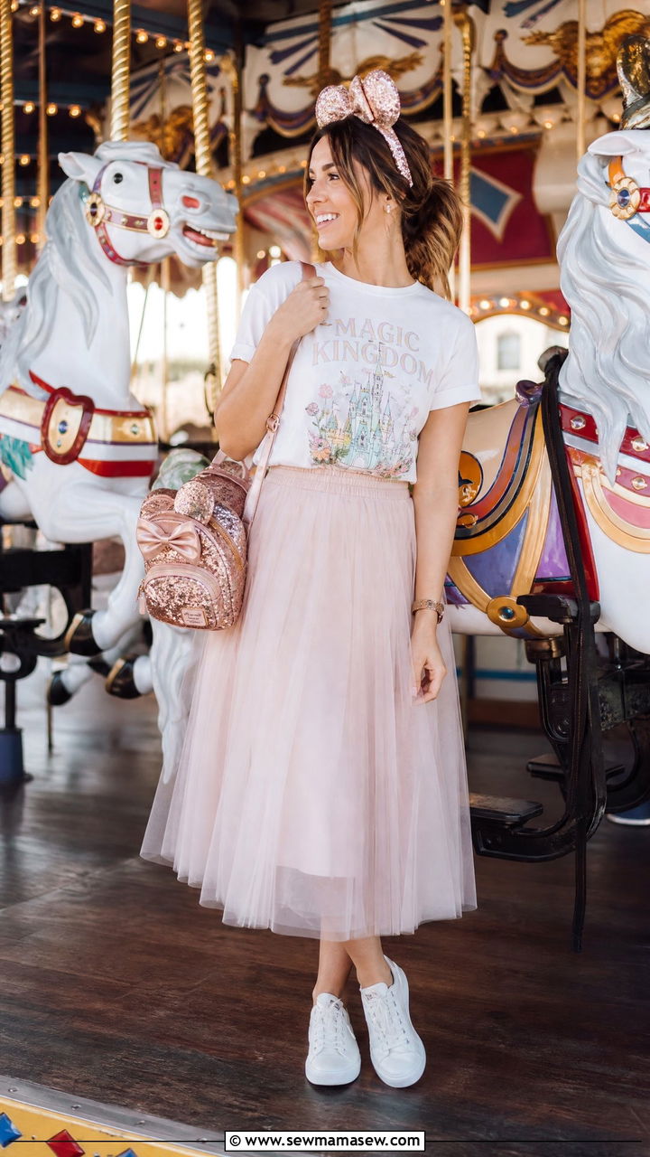 Magic Kingdom Skirt and Graphic Tee Outfit - 35 Magic Kingdom outfit ideas