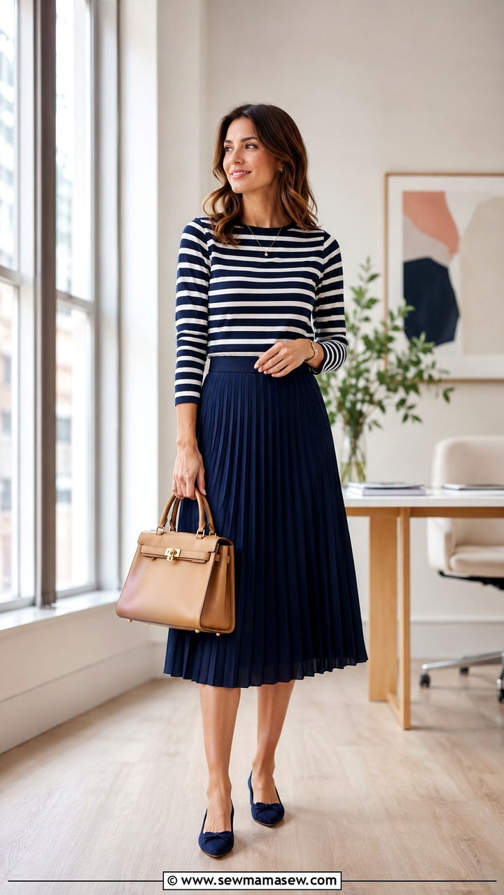 Navy Pleated Skirt With Striped Long Sleeve Tee - 30 Pleated skirt outfit ideas for work