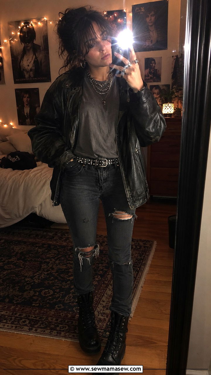 Studded belt and ripped jeans outfit - 20 Indie sleaze outfit ideas 2026