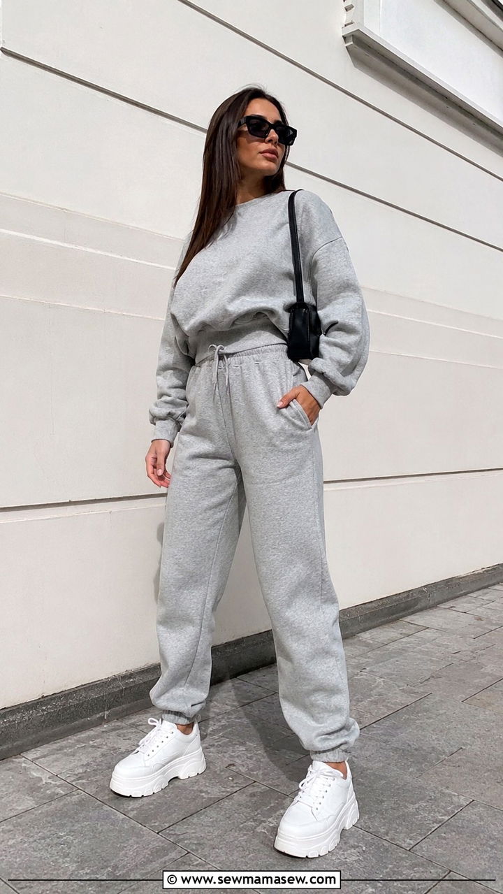 Sweatsuit With Chunky Platform Sneakers - 30 Sweatsuit outfit ideas women