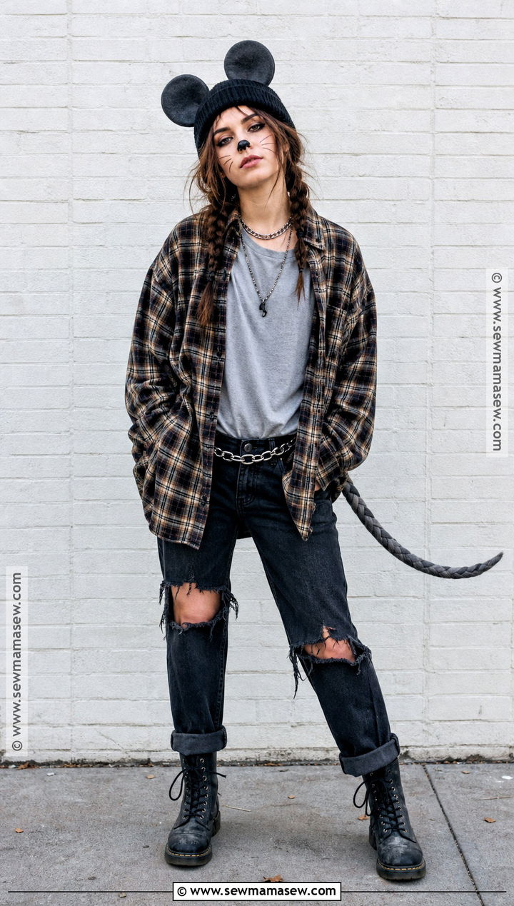 1990s Grunge Mouse Costume - 30 mouse costume ideas for women