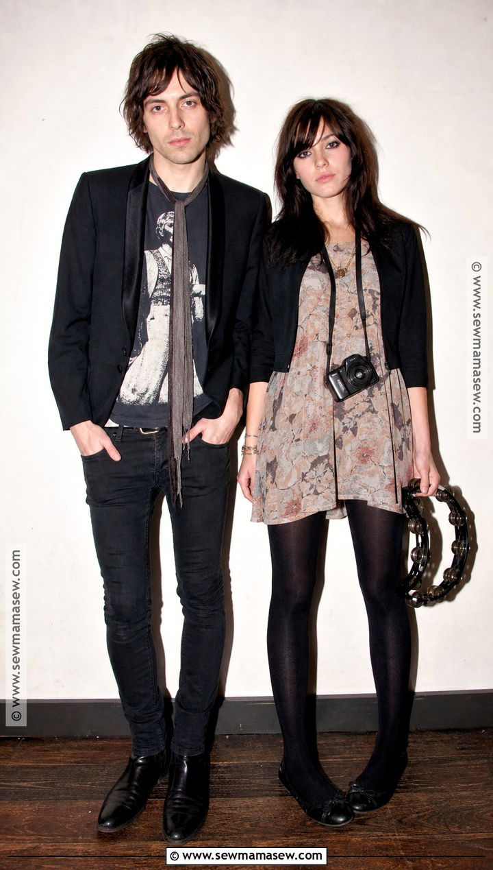 2000s Indie Rock Costume - 30 2000s dress up ideas