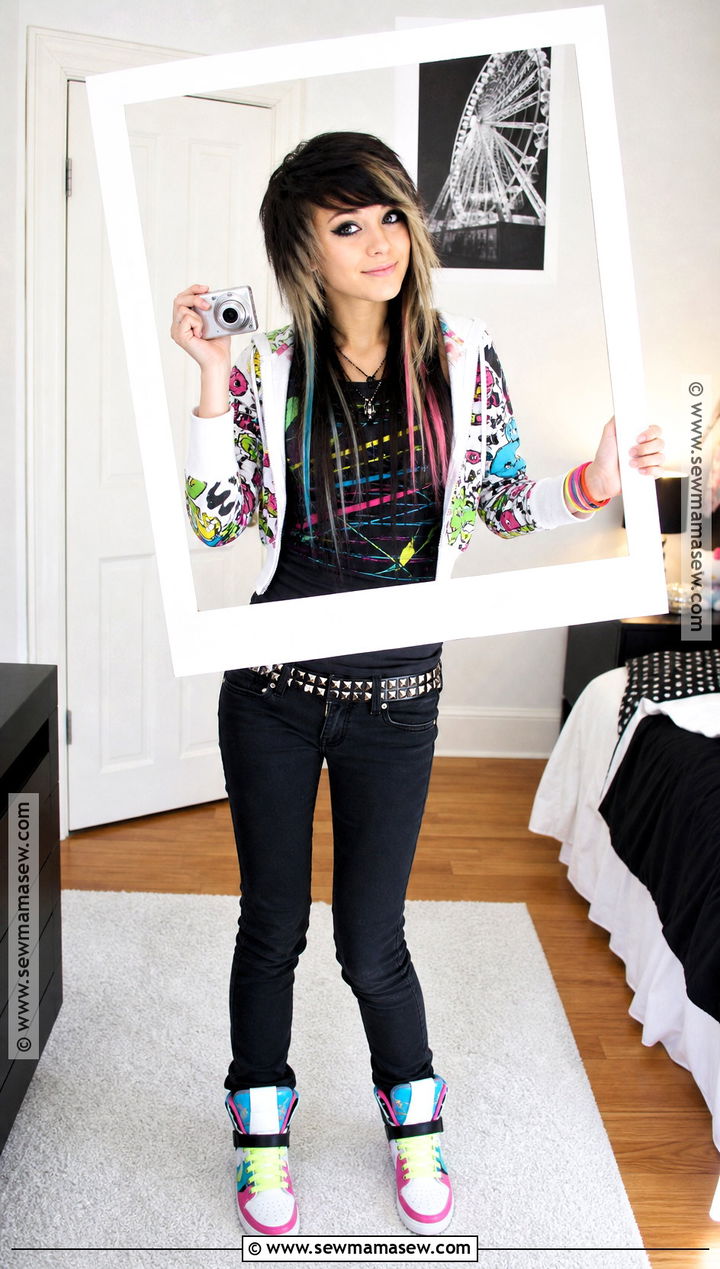 2000s MySpace Profile Costume - 30 2000s dress up ideas