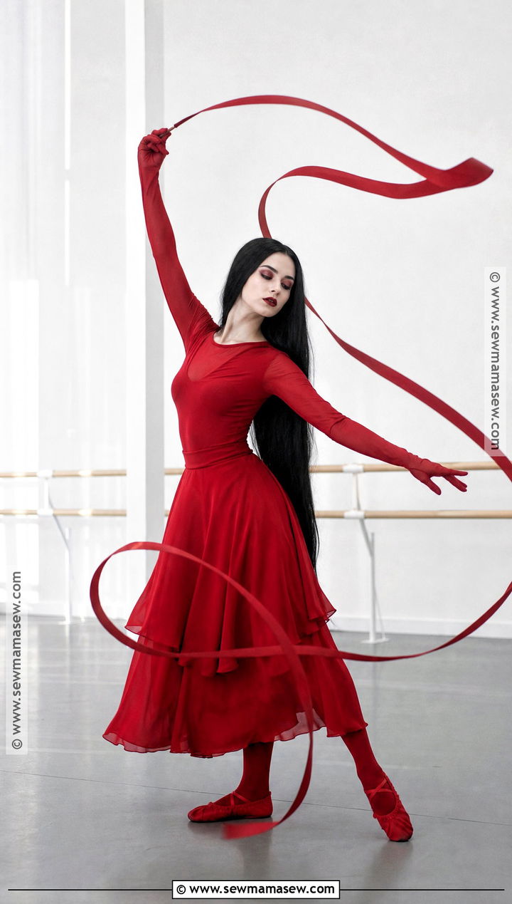 Acrobatic Silky Cosplay - 35 dandadan cosplay ideas