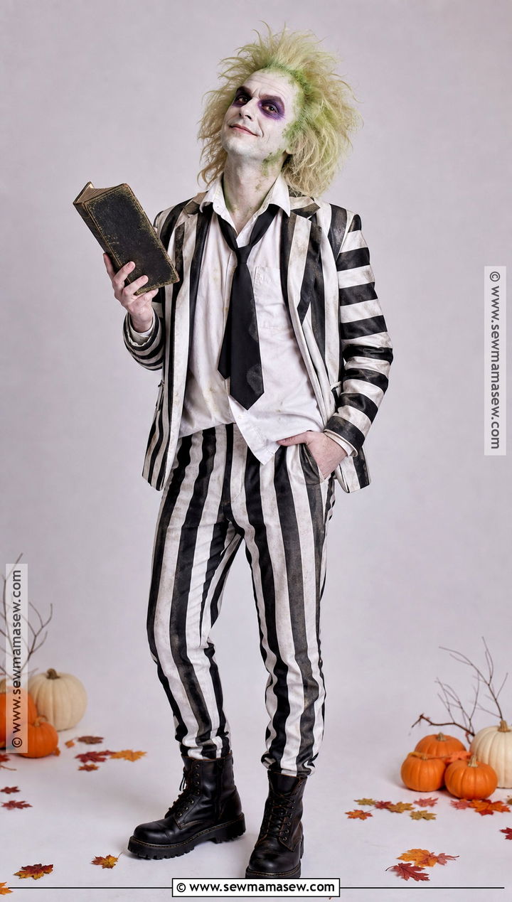 Beetlejuice Striped Suit Costume - 45 cool halloween costumes