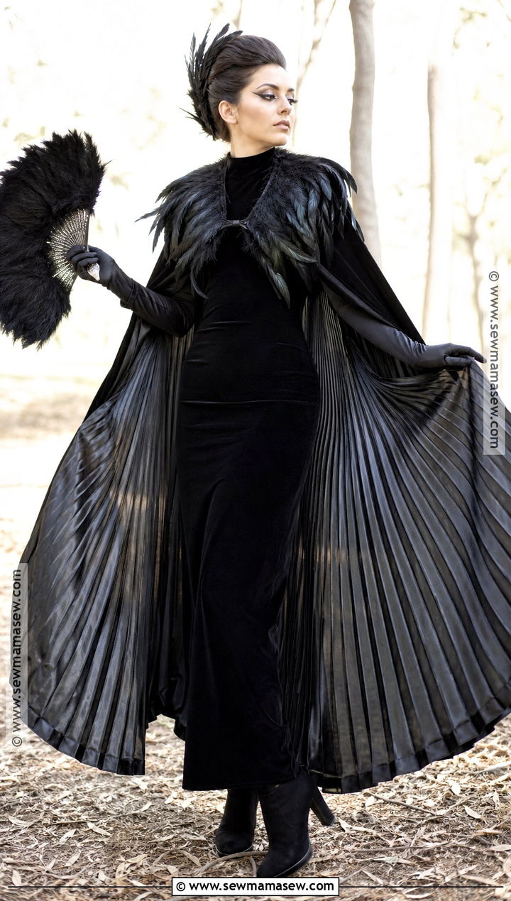 Black Raven Costume - 35 Women In Black Costume Ideas