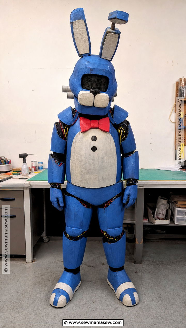 Cardboard Withered Bonnie Cosplay - 30 Withered Bonnie Cosplay Ideas