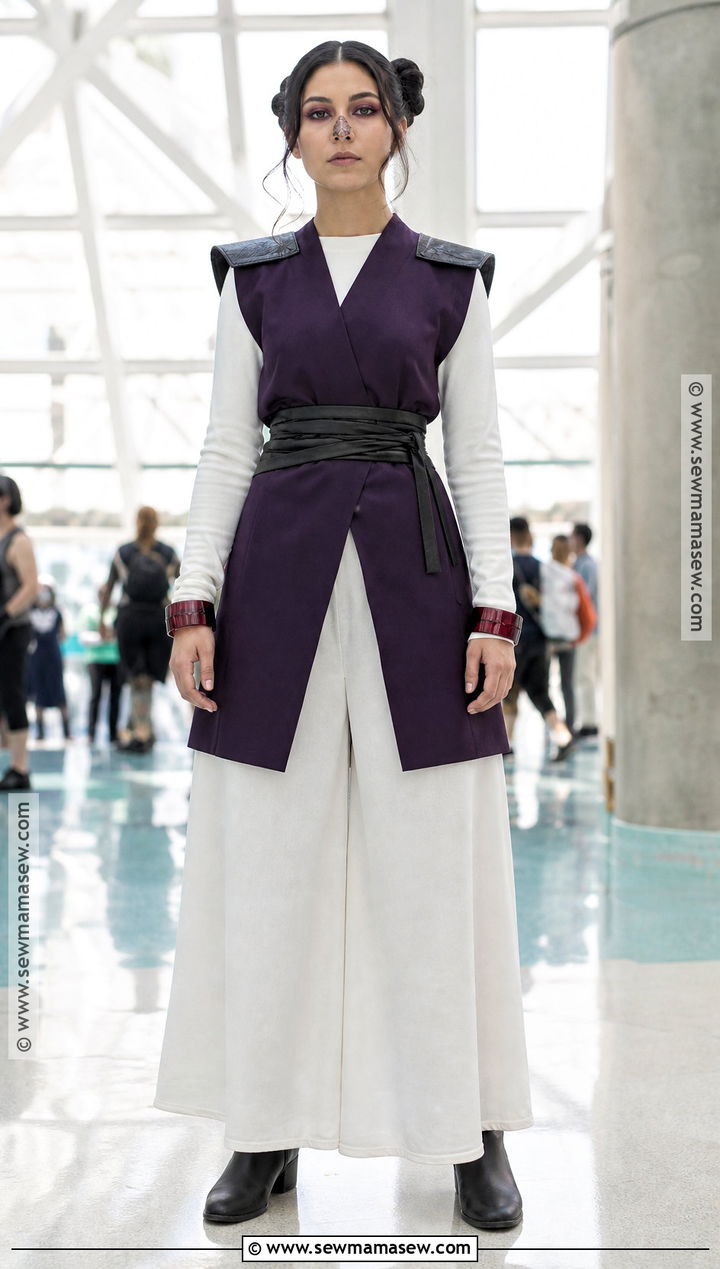 Choso Cosplay With White Palazzo Pants - 35 Choso Cosplay Fem Ideas