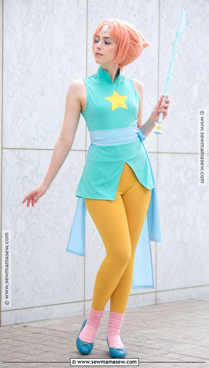 Classic Pearl Cosplay With Teal Tunic - 30 Pearl Cosplay Ideas