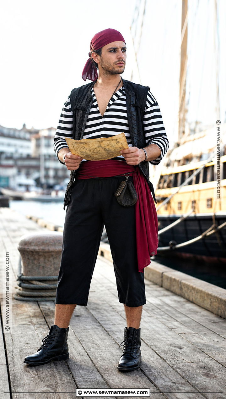 Classic Striped Shirt Pirate Costume - 35 easy pirate costume ideas