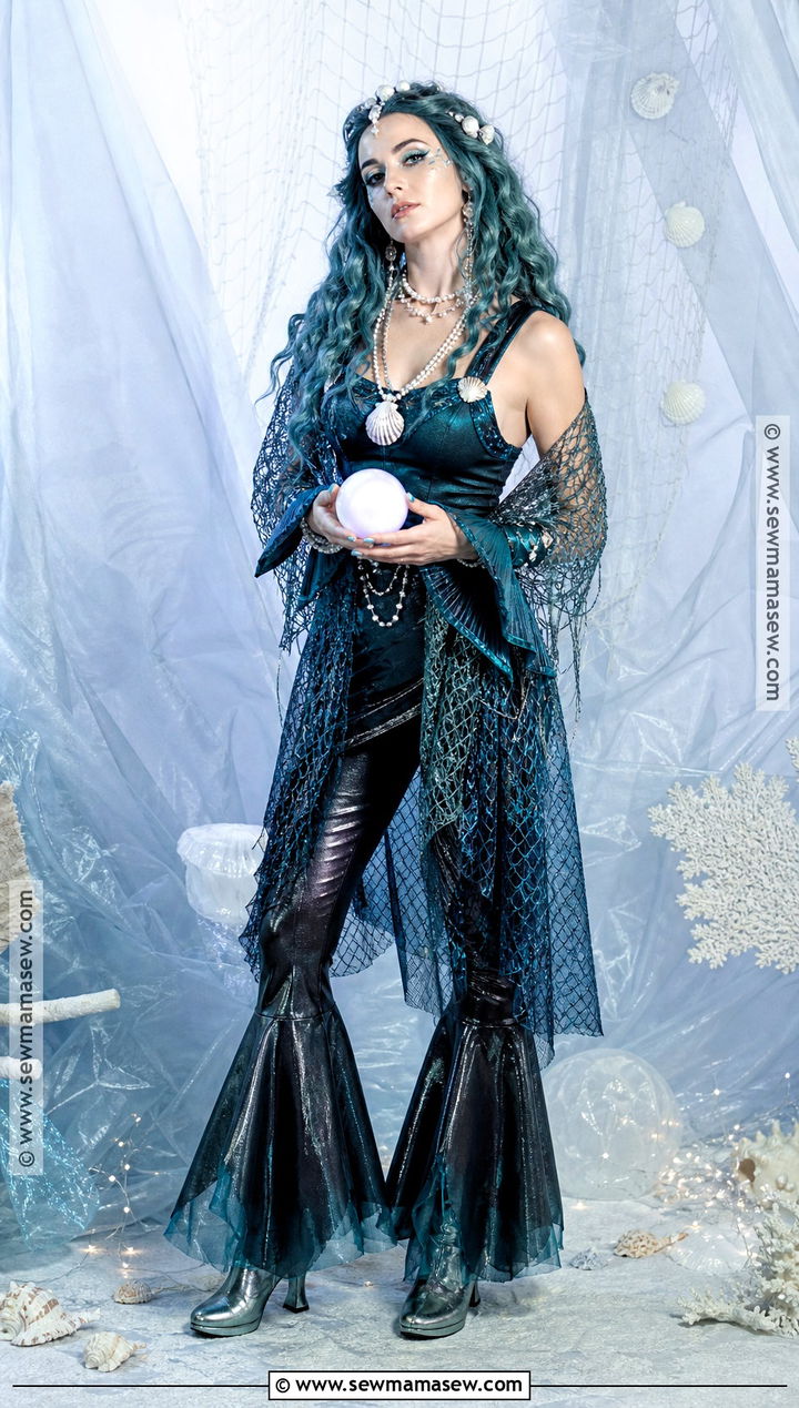 Dark Mermaid Costume - 35 Alternative Halloween Costumes