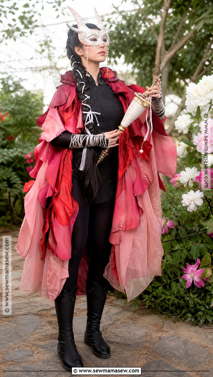 Fantasy Hornet Cosplay With Petal Cape - 40 hornet cosplay ideas