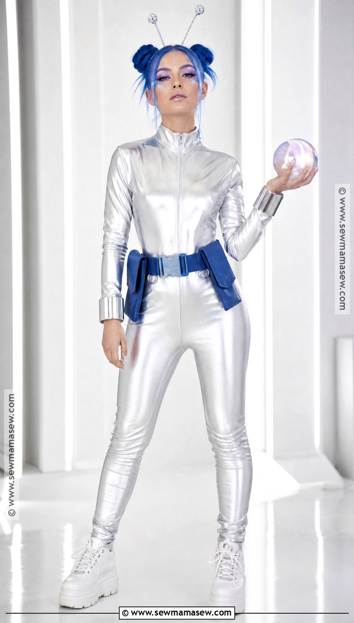 Friendly Alien Costume With Blue Hair - 30 halloween costumes blue hair