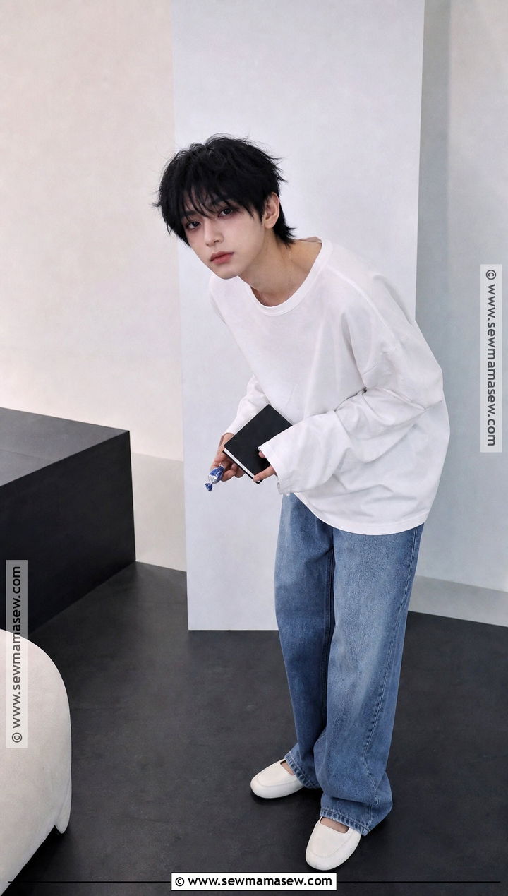 L Lawliet Cosplay With Messy Black Hair - 30 black hair cosplay ideas