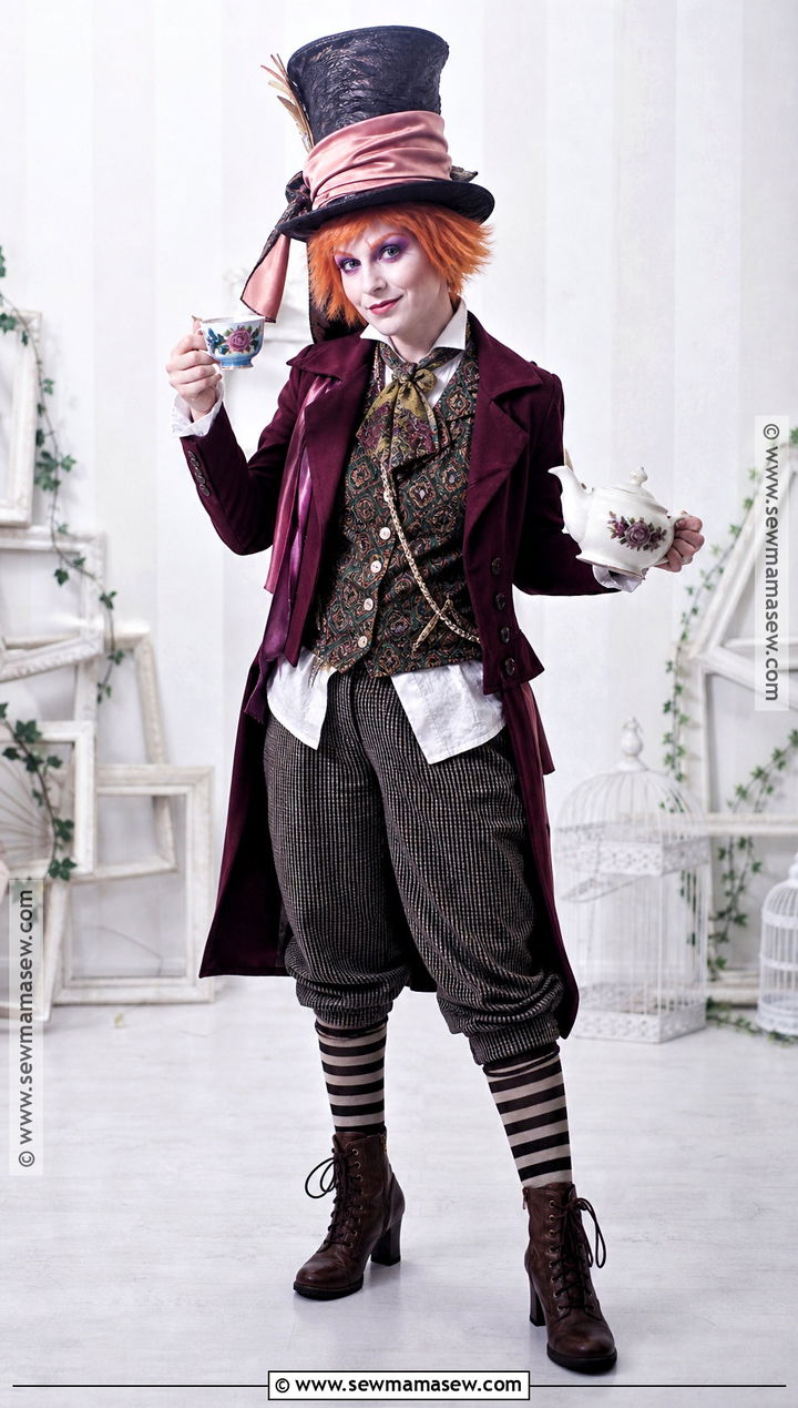 Mad Hatter Costume With Tailcoat - 30 Masc Halloween Costumes for Women