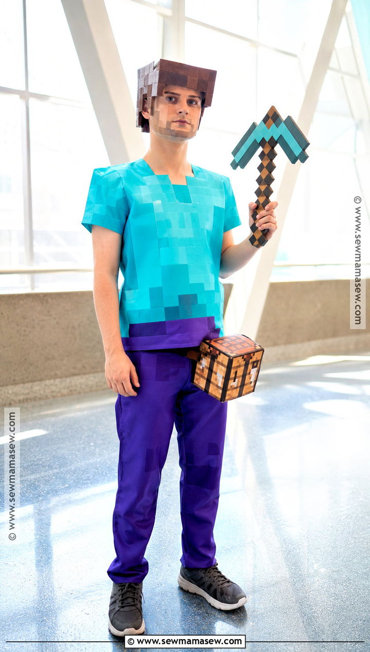 Minecraft Steve Cosplay With Pickaxe - 40 minecraft cosplay ideas