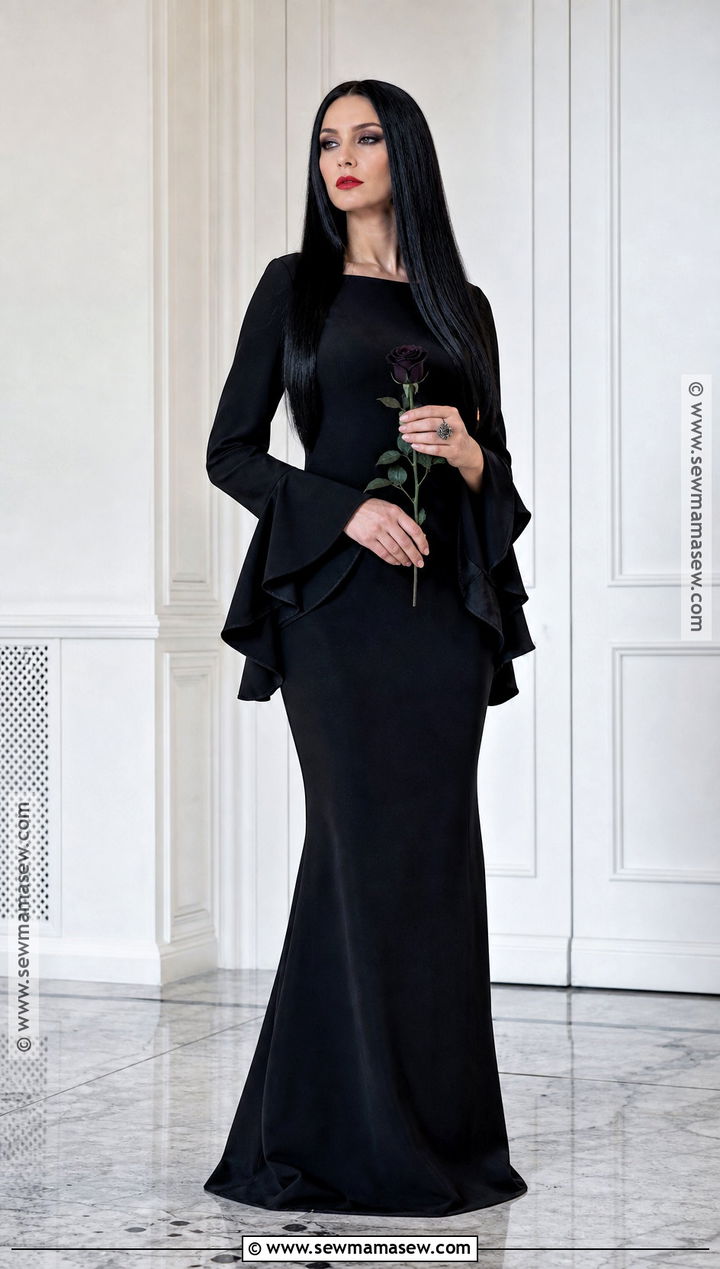 Morticia Addams Cosplay With Long Black Hair - 30 black hair cosplay ideas