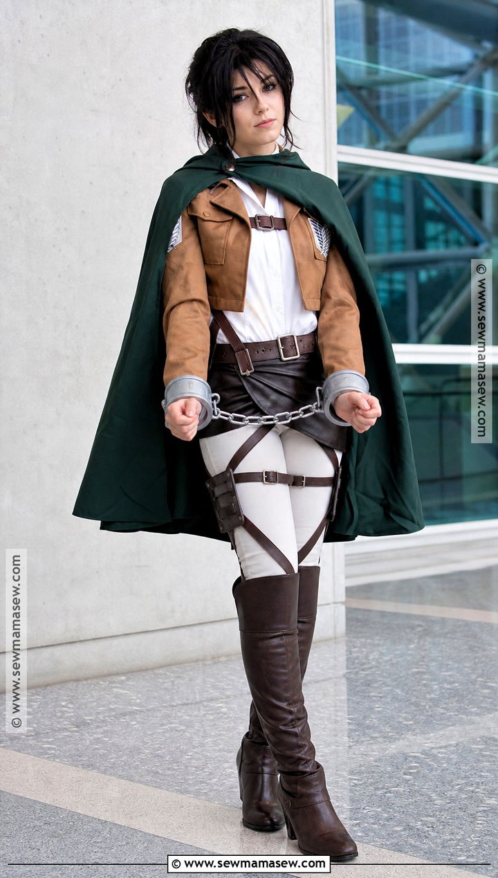 Pieck Finger Handcuffed Cosplay - 30 Pieck Finger Cosplay Ideas