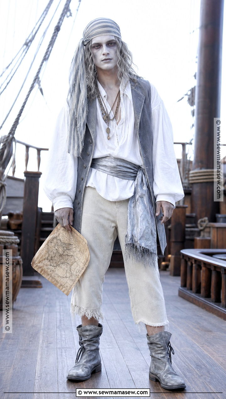 Pirate Ghost Outfit With Tattered Layers - 35 Ghost Outfit Ideas