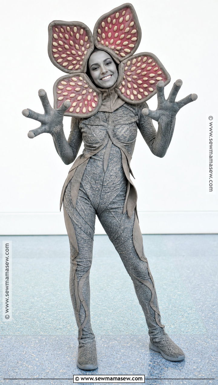 Playful Demogorgon Cosplay - 30 stranger things cosplay ideas