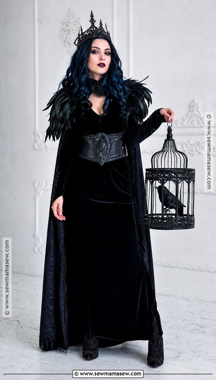 Raven Queen Costume - 40 unique halloween costumes for women