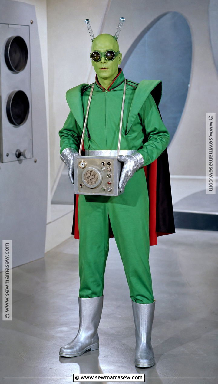 Retro 1950s Alien Costume - 30 Alien Costume Ideas for Men