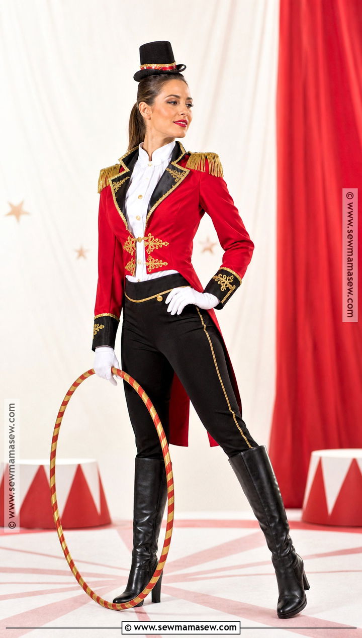 Ringmaster Costume With Red Tailcoat - 35 womens halloween costume ideas