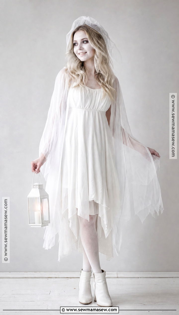 Simple Ghost Costume With White Dress - 40 Simple Halloween Costumes for Women
