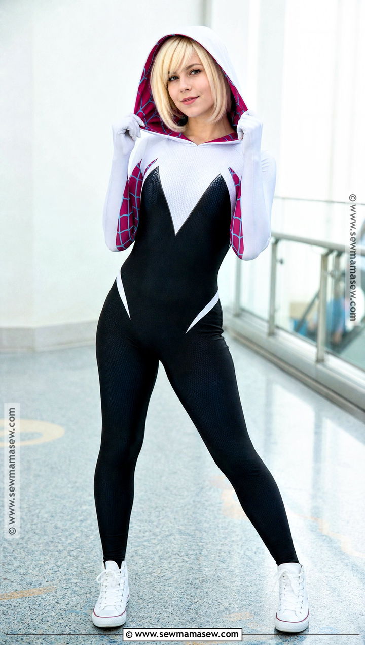 Spider Gwen Cosplay With Hooded Bodysuit - 40 female cosplay ideas