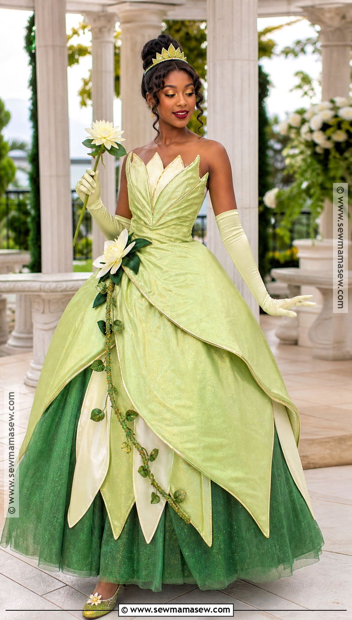 Tiana Princess Costume With Green Gown - 30 Princess Costume Ideas for Women