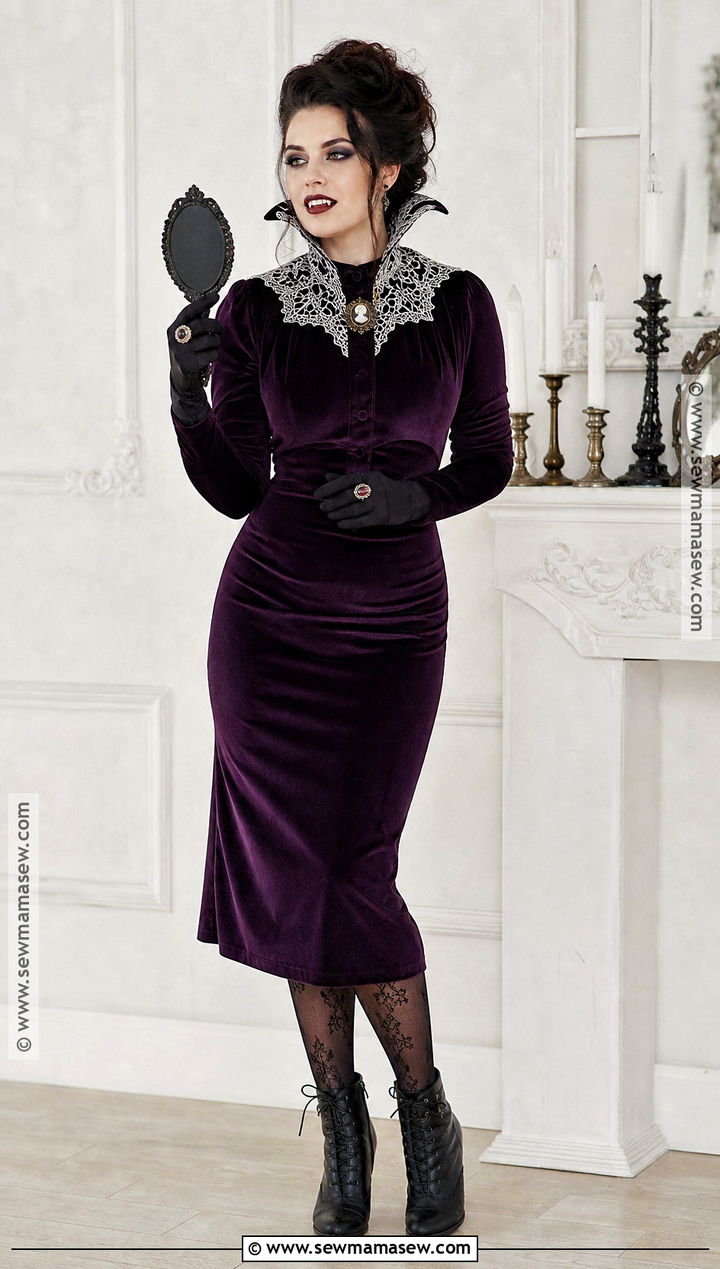Vampire Countess Costume With Lace Collar - 30 Halloween Vampire Costumes for Women