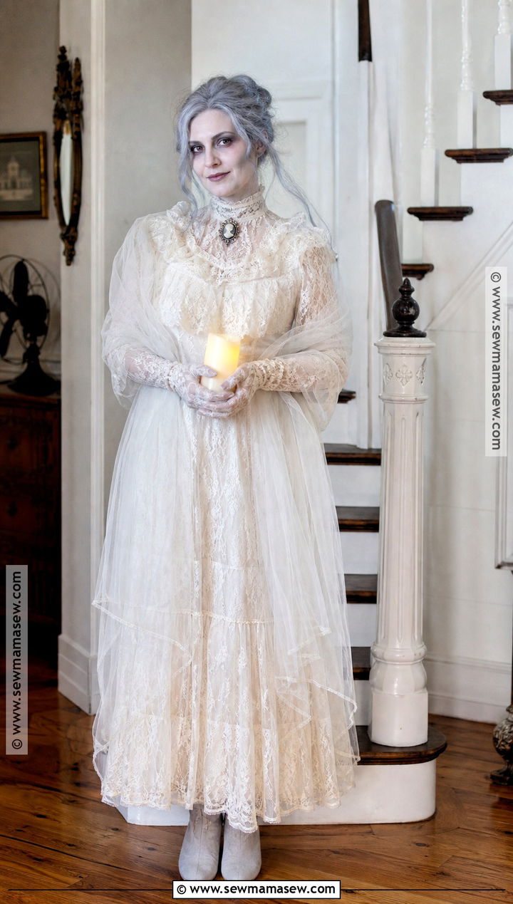 Victorian Ghost Costume With Lace Dress - 35 ghost halloween costume ideas
