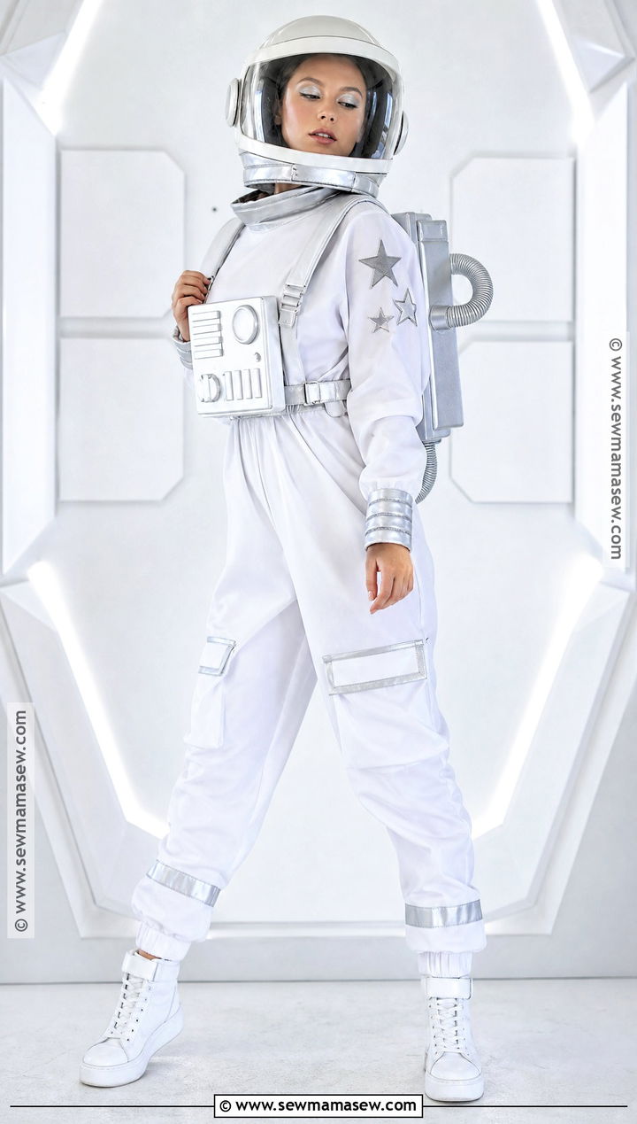 White Astronaut Halloween Costume - 35 white halloween costume ideas